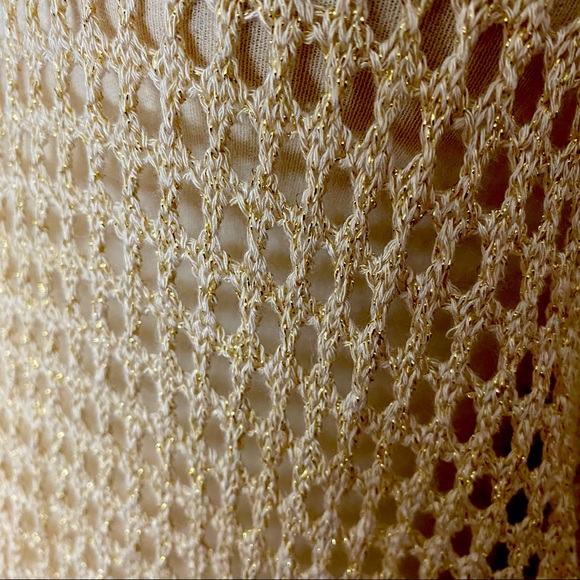 Pretty gold tone loose knit sweater - Picture 3 of 7